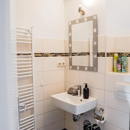 Cozy And Central Apartment Luebeck Exterior photo